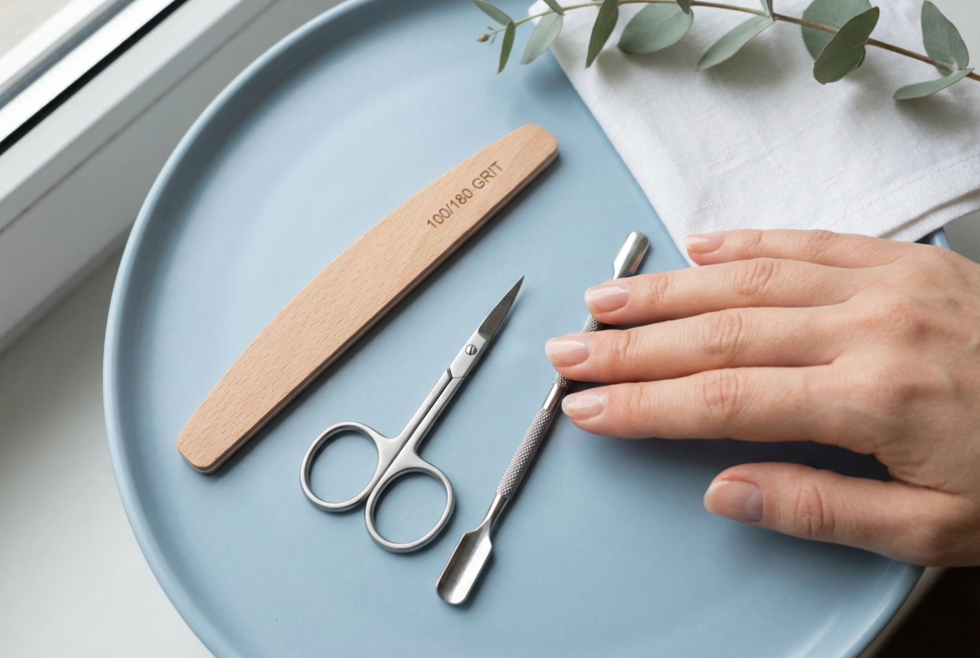 Pilnik 100/180 do czego służy: gradacje i zastosowanie w manicure